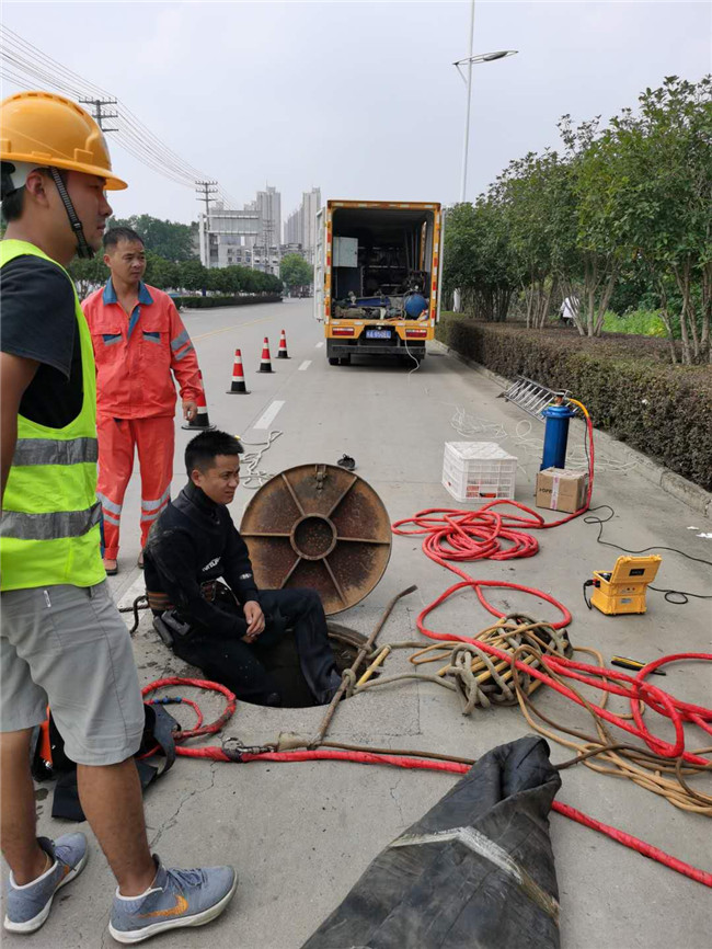 长城区翻衬法管道修复技术主要工序